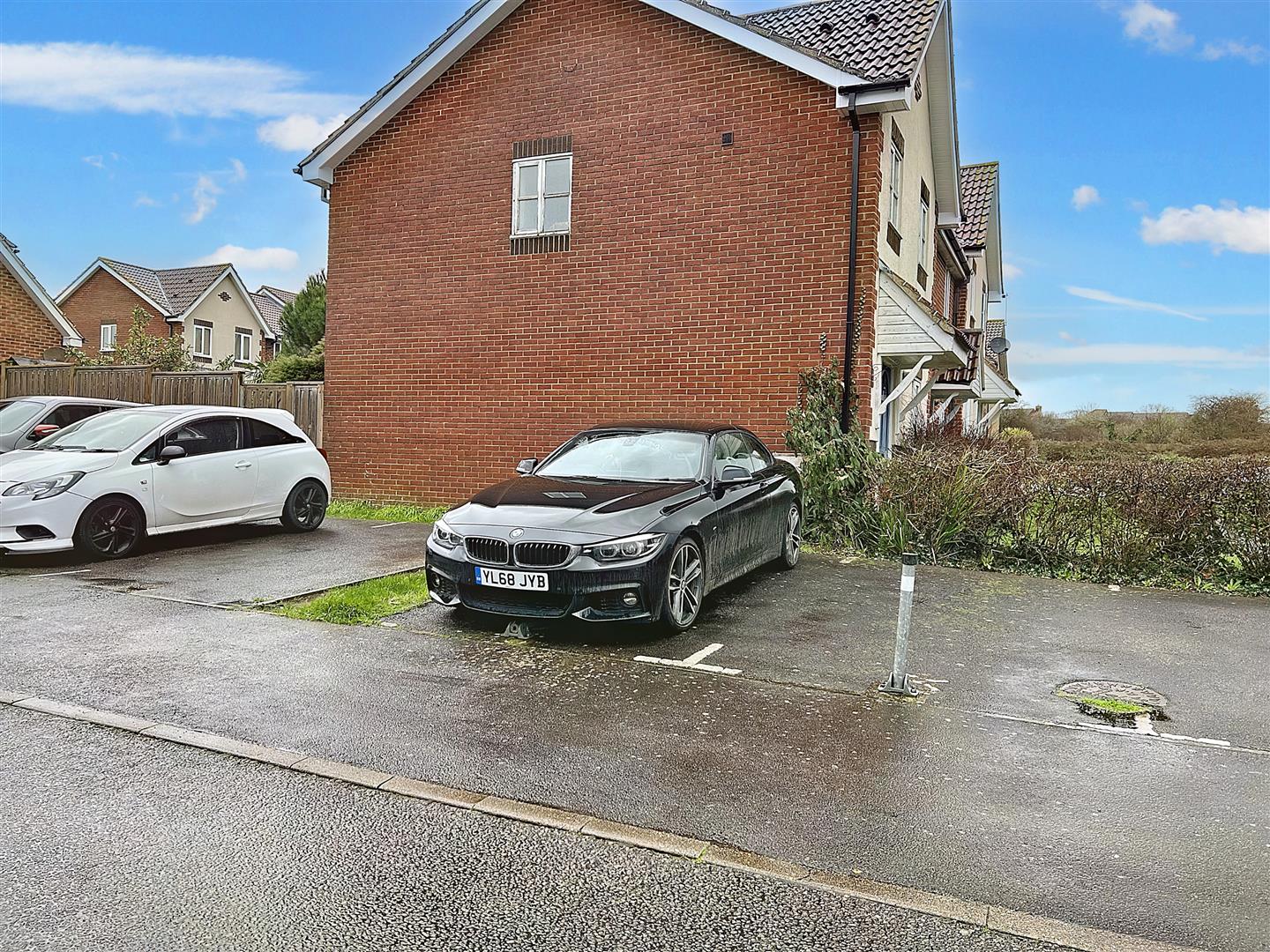 Property Details for Broad Oak Close, Eastbourne Town Property Estate